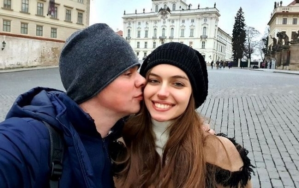 Александра с мужем