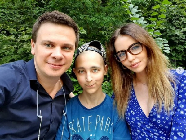 Дмитрий Комаров и Надежда Дорофеева помогают тяжело больным детям