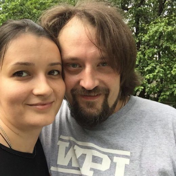 Александр Листьев с женой